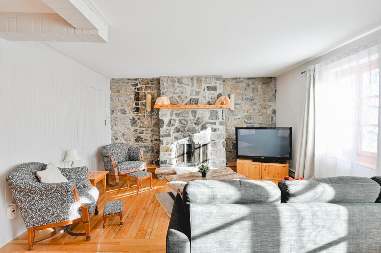 L'auberge du QG La Prairie Extérieur photo