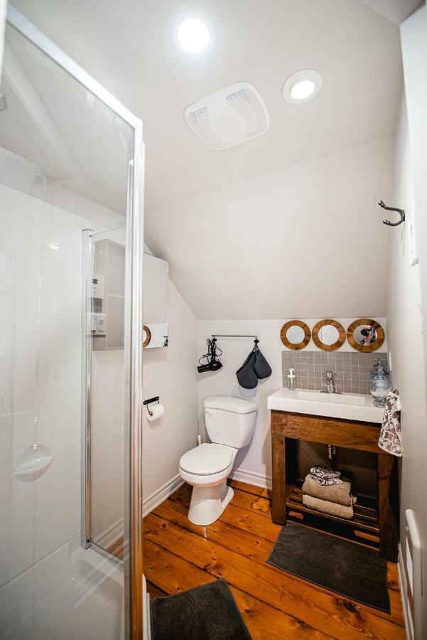 L'auberge du QG La Prairie Extérieur photo