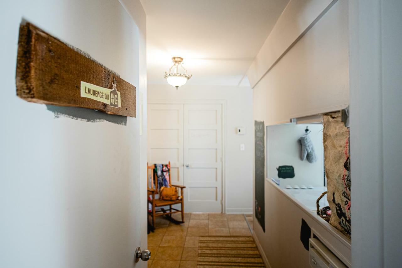 L'auberge du QG La Prairie Extérieur photo